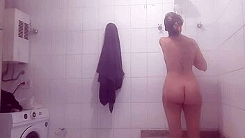 The reality of female baths in everyday settings unfolds naturally