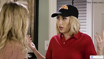 Carter Cruise ja Mackenzie Moss nuolevat ja rimmaavat!