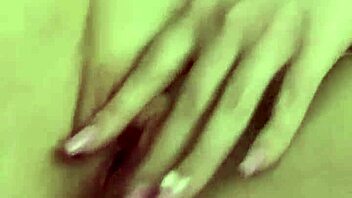 Sweetamacandy, oh wow, update that juicy pussy in this retro homemade blue film clip!