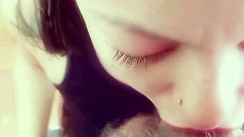 she gives amazing deep throat blowjob at home 😍 cum in mouth