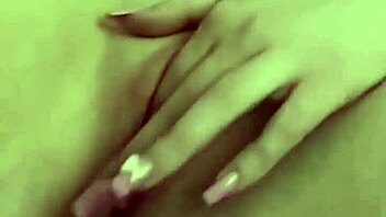 Sweetamacandy, oh wow, update that juicy pussy in this retro homemade blue film clip!