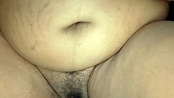 ebony stepmother masturbating 😏