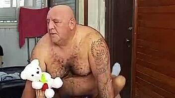 In everyday vibes, this muscular bodybuilder shows off her hairy armpits and belly in sexy lingerie