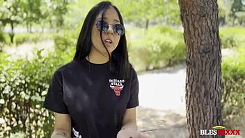 A story of casting a virgin teen 18+ in homemade outdoor setting