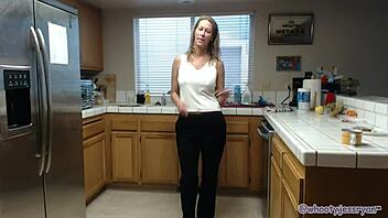 jess ryan sexy milf in kitchen, roleplaying solo with big ass