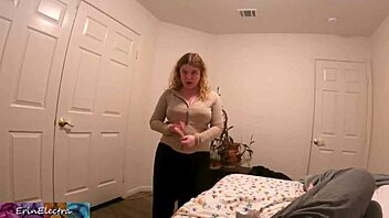 i jerked off in the morning and fucked my stepmom's big ass