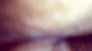 Redbone milf lets me suck her pussy