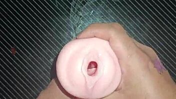 You wanna kissy both sides from vagina to mouth?