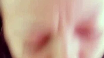 she gives amazing deep throat blowjob at home 😍 cum in mouth