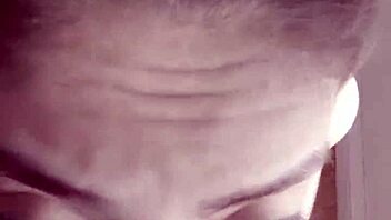 Beautiful teen brunette gets a homemade facial cumshot again 😍💦