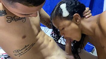 Milf-sisaruspuoli ei pitäis jakaa sänkyä velipuolensa kanssa kun näin käy