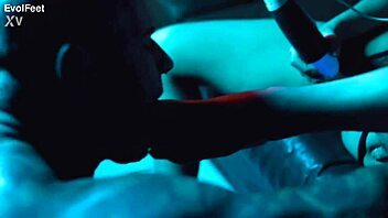 hey, put your feet on my meat while i lick your soles gently