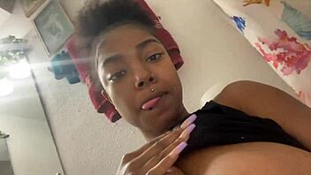 Clit sucker made me cum so hard during holiday close-up