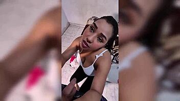 Girlfriend Spreads Legs So Easily