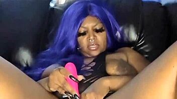 Kim Ocean squirts in intriguing black amateur scene.