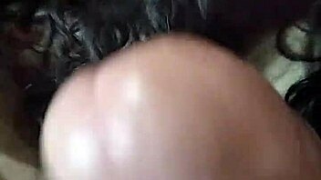 I love how La Divina starts sucking that cock up close