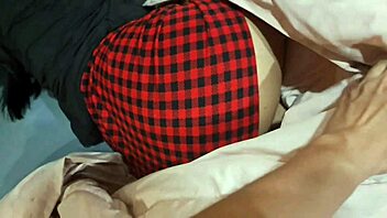 horny and craving stepmom's blowjob help now