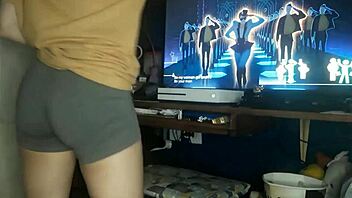 Brunette amateur explores her tight ass with toys while pleasuring her perfect pussy in homemade group session