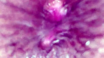 Gozando pro cuzinho aberto da moreninha novinha gostosa e putinha