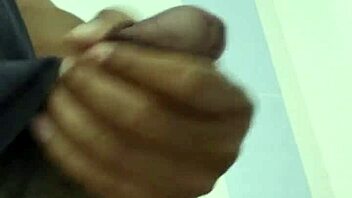 Hey den vilde brusebad session på WhatsApp video i 2025 blev super hed