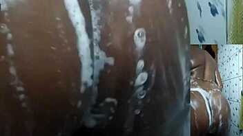 cyndy blackslave - MASTURBATE in SHOWER with little 18+ SQUIRT