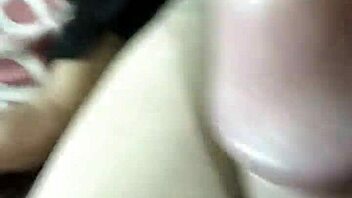 I love how La Divina starts sucking that cock up close