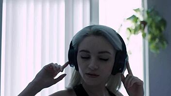 It's so tough to hook up during covid times - Lola Fae