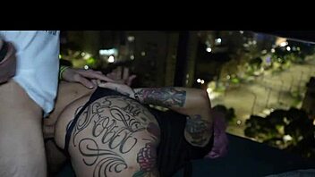 policial da putaria transando com meliantes turns wild as sexy big ass policewoman licks and teases young tattooed brazilian in crossdressing encounter. she gets natural tits worshipped in the street.