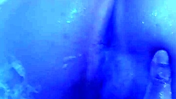 what happens in the hotel bathtub with intriguing ass display?