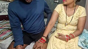 Hot Indian woman creampied in homemade sex!