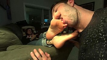 These perfect feet are getting worshipped so intensely right now.