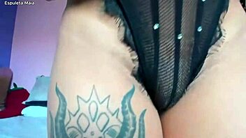 Hey, check out this hot brunette Latina wife showing off her ass and making ahegao faces while teasing you to join in.