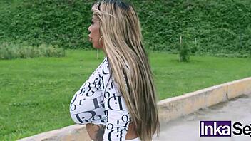 milf seduces a young guy with her huge natural tits after being cheated on by her husband 😏🍒