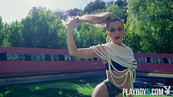 Round Ass Teen 18+ Model Blonde Allie Nicole Hot Posing for Playboy