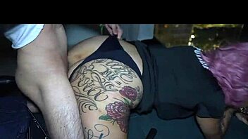 policial da putaria transando com meliantes turns wild as sexy big ass policewoman licks and teases young tattooed brazilian in crossdressing encounter. she gets natural tits worshipped in the street.