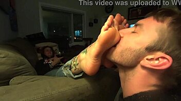 These perfect feet are getting worshipped so intensely right now.