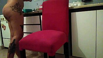 Whoa, he bangs that cute big ass in the kitchen - full vid free for subs 😈