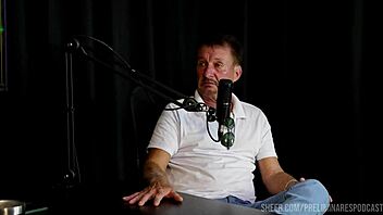 Hey, best moments of Carlos Urach with Bia Hot Pri Melancia in Preliminares podcast part 2