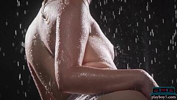 my big ass petite body feels so hot as i do this solo striptease