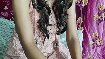 sauteli behen takes bhai's long lund in wet chut