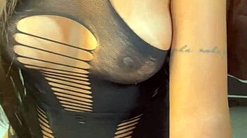 linda demais oie, wanna lick this wet pussy in cunilingus fun?