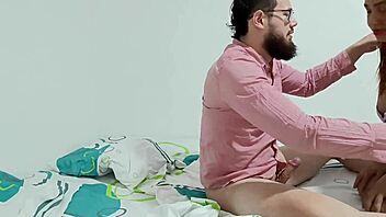 Why Does Curvy Brunette Latina With Big Natural Tits And Red Lips Love Getting Polla Before Bed?