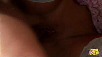 俩胖妞女同狂舔穴大奶黑发妹骑粗屌