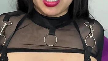 Joi en español pov tu dueña te tortura ballbusting femdom squirt en tu boca Astarioth 😈💦