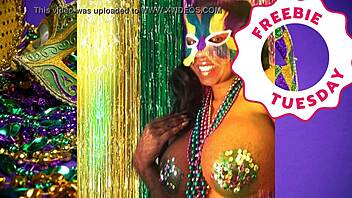 hey, who's this porn star jessica grabbit at mardi gras?