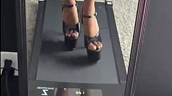 Teasing With Sexy Black Heels And Feet In Homemade Fetish Clip?