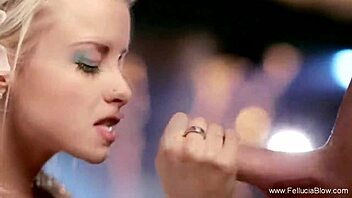 Deep Pool Bikini Blonde Blowjob and a Cumshot Experience