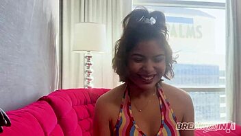 cute lil hazel heart sneak link with mexican guy