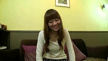 Horny Japanese Teen Gets Pussy Creampie