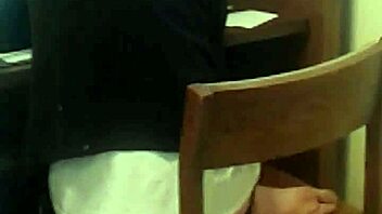 i feel so aroused by these smelly lesbian feet